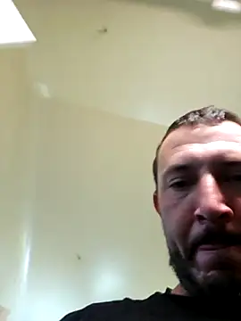 Snapshot of UncutHammer69 chatting on October 22, 2025, 6:51 pm UncutHammer69 online show from October 22, 2025, 6:51 pm