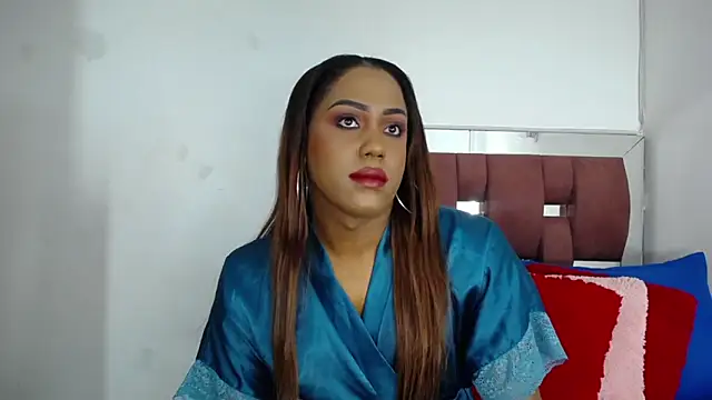 LoraineBigCockTs online show from October 17, 2025, 1:35 pm