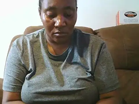 Snapshot of ebonytitts4u chatting on February 2, 2025, 5:53 am ebonytitts4u online show from February 2, 2025, 5:53 am