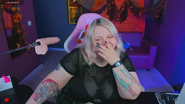 Yoki Shizuko online show from October 13, 2025, 6:57 am