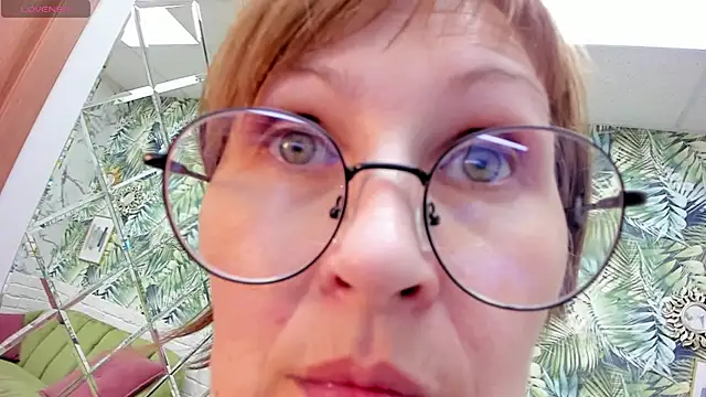 Snapshot of Paris_Cherry chatting on March 1, 2025, 11:15 pm Paris Cherry online show from March 1, 2025, 11:15 pm