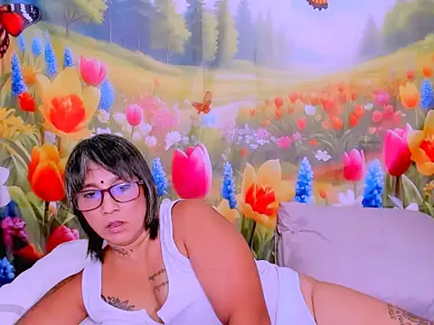 Snapshot of indianroxy chatting on February 21, 2026, 6:53 pm indianroxy online show from February 21, 2026, 6:53 pm