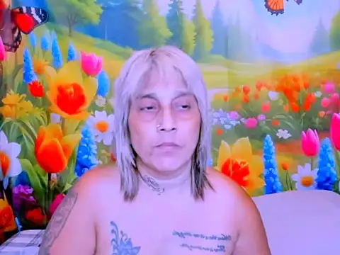 Snapshot of indianroxy chatting on July 6, 2026, 4:09 pm indianroxy online show from July 6, 2026, 4:09 pm