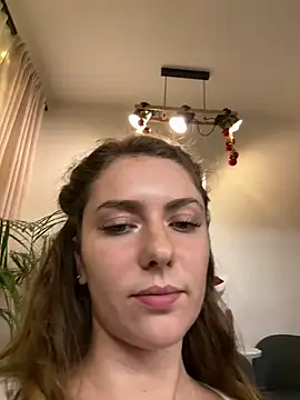 Snapshot of MariiD chatting on December 20, 2024, 2:27 pm MariiD online show from December 20, 2024, 2:27 pm