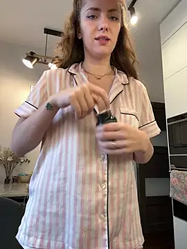 MariiD online show from May 17, 2026, 6:33 am