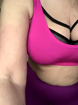 missjenn x online show from November 24, 2025, 6:46 am