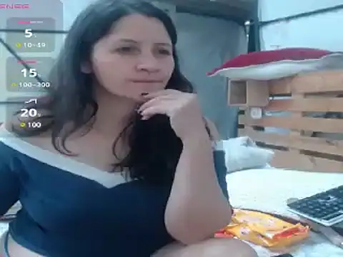 angel sw online show from January 11, 2025, 8:43 pm