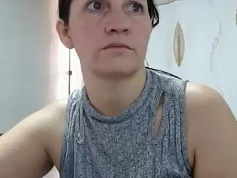 angel sw online show from February 26, 2025, 8:22 pm