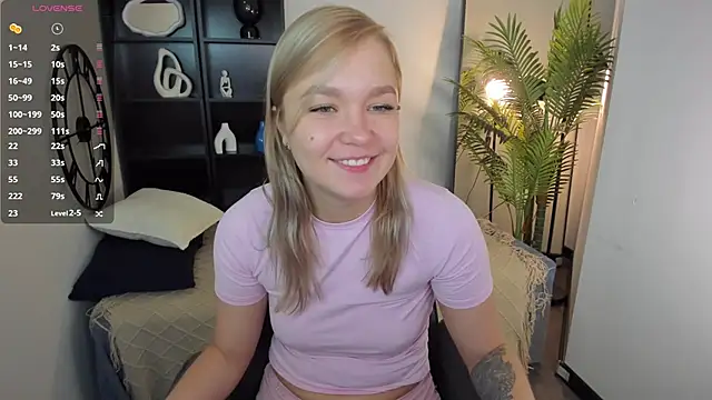 BellaDreamy online show from November 18, 2025, 9:03 am