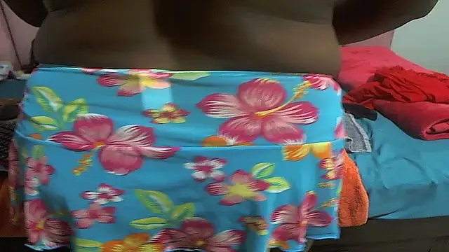 Snapshot of brownsugahxx chatting on September 28, 2025, 4:45 pm brownsugahxx online show from September 28, 2025, 4:45 pm