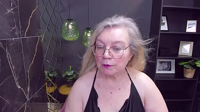 Snapshot of NataliMellow chatting on December 11, 2024, 1:17 pm NataliMellow online show from December 11, 2024, 1:17 pm
