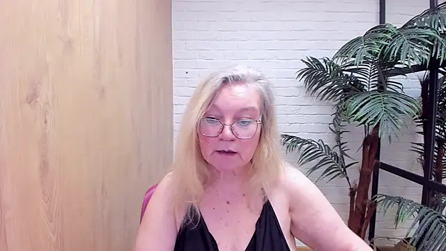 Snapshot of NataliMellow chatting on December 20, 2024, 4:25 pm NataliMellow online show from December 20, 2024, 4:25 pm