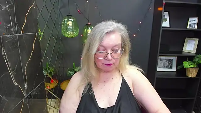 Snapshot of NataliMellow chatting on January 4, 2025, 4:22 pm NataliMellow online show from January 4, 2025, 4:22 pm