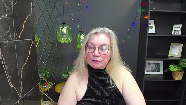 Snapshot of NataliMellow chatting on January 5, 2025, 7:17 pm NataliMellow online show from January 5, 2025, 7:17 pm