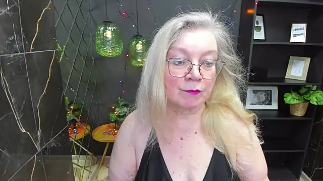 Snapshot of NataliMellow chatting on January 8, 2025, 1:20 pm NataliMellow online show from January 8, 2025, 1:20 pm