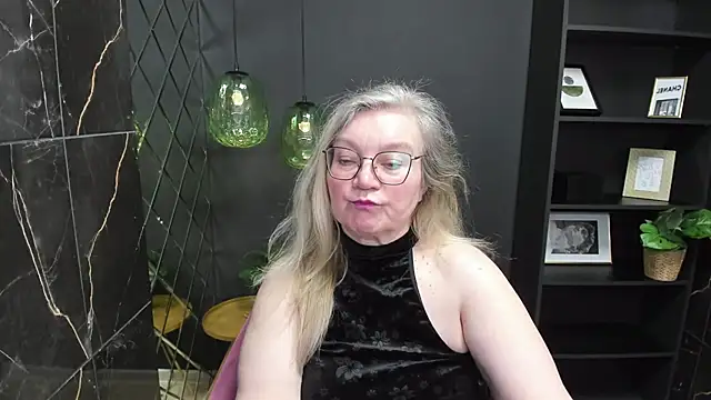 Snapshot of NataliMellow chatting on February 19, 2025, 4:22 pm NataliMellow online show from February 19, 2025, 4:22 pm