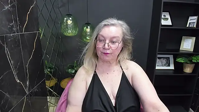 Snapshot of NataliMellow chatting on February 25, 2025, 7:25 pm NataliMellow online show from February 25, 2025, 7:25 pm