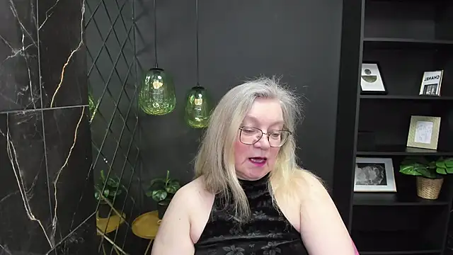 Snapshot of NataliMellow chatting on February 26, 2025, 4:45 pm NataliMellow online show from February 26, 2025, 4:45 pm