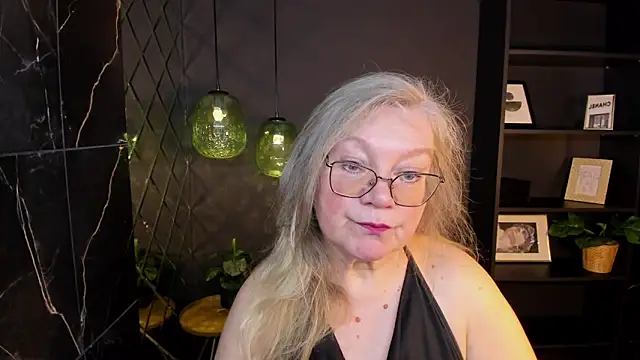 NataliMellow online show from February 27, 2026, 1:11 pm