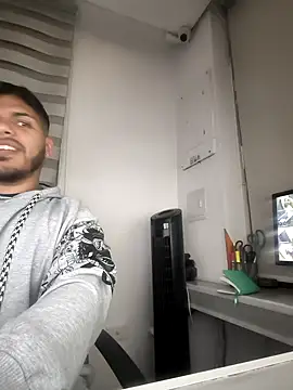 starguy 28 online show from October 11, 2025, 9:19 am