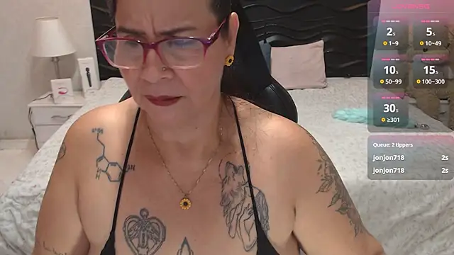 Snapshot of laura_riley chatting on February 20, 2025, 1:03 am laura riley online show from February 20, 2025, 1:03 am
