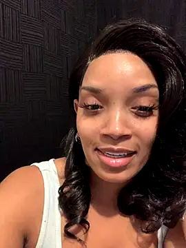 Rakiyahcharms online show from October 4, 2025, 8:07 pm