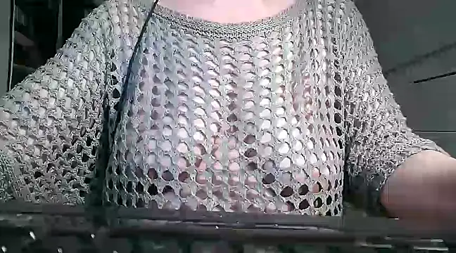 Snapshot of heidi60 chatting on February 23, 2025, 11:11 am heidi60 online show from February 23, 2025, 11:11 am