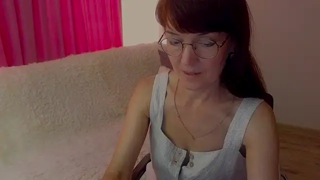 Snapshot of Fritha chatting on June 14, 2026, 2:24 am Fritha online show from June 14, 2026, 2:24 am