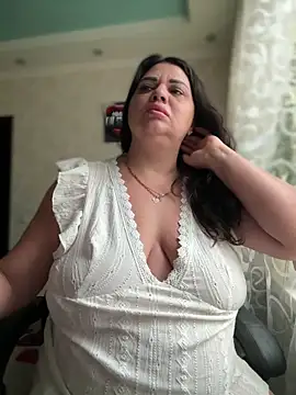 littleRikka online show from November 16, 2025, 7:47 am