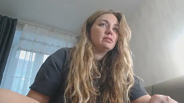 Snapshot of xxkristinaxx chatting on October 23, 2025, 12:15 pm xxkristinaxx online show from October 23, 2025, 12:15 pm