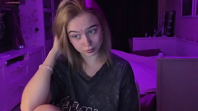 Snapshot of MaryDreaminess chatting on January 22, 2025, 5:49 pm MaryDreaminess online show from January 22, 2025, 5:49 pm