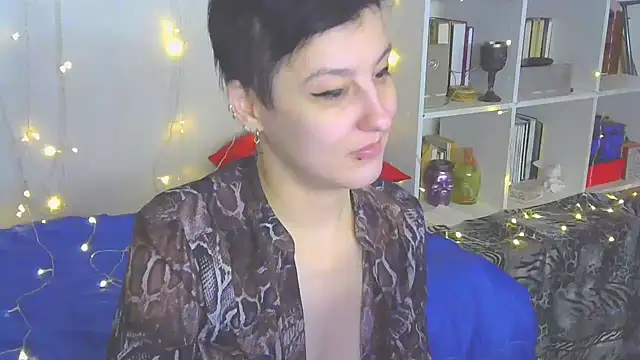 Snapshot of MartaBounty chatting on December 12, 2024, 1:43 am MartaBounty online show from December 12, 2024, 1:43 am