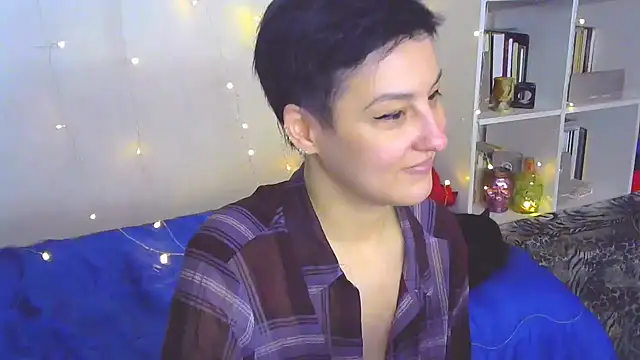 Snapshot of MartaBounty chatting on February 16, 2025, 6:10 pm MartaBounty online show from February 16, 2025, 6:10 pm
