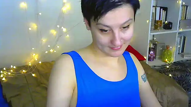 Snapshot of MartaBounty chatting on March 7, 2025, 9:17 pm MartaBounty online show from March 7, 2025, 9:17 pm