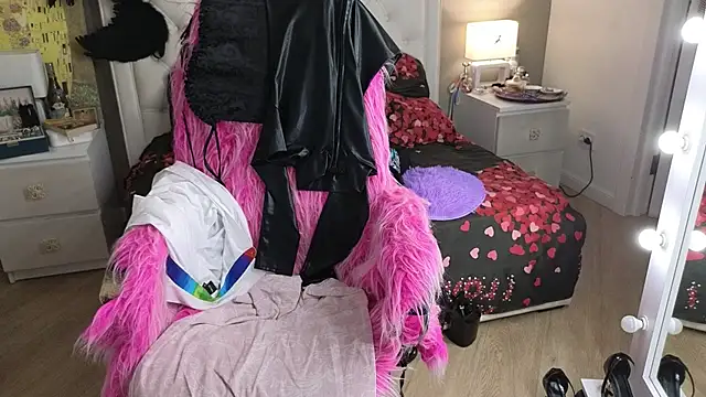 RoxalanaStar online show from July 12, 2026, 10:45 pm