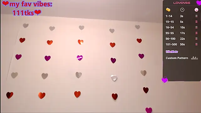 Snapshot of KateLuno chatting on March 7, 2025, 3:29 am KateLuno online show from March 7, 2025, 3:29 am