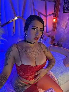 Snapshot of Tattooed_spittingdoll chatting on April 7, 2026, 11:43 am Tattooed spittingdoll online show from April 7, 2026, 11:43 am