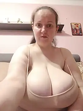 BustyLadyAlma online show from July 7, 2026, 7:45 am