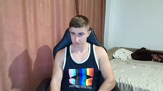 Todhorny9873 online show from January 15, 2025, 10:38 am