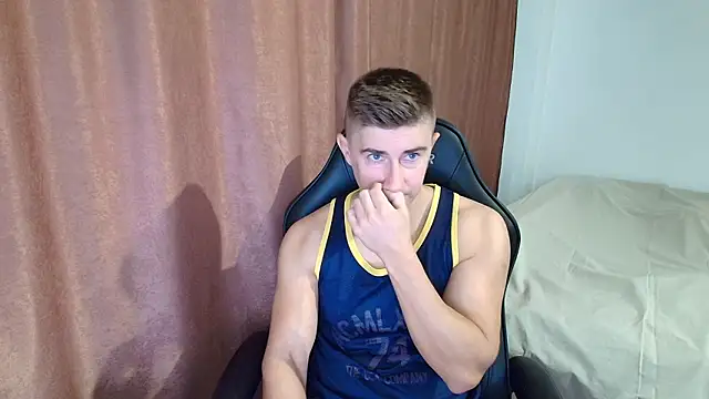 Todhorny9873 online show from January 16, 2026, 5:33 am