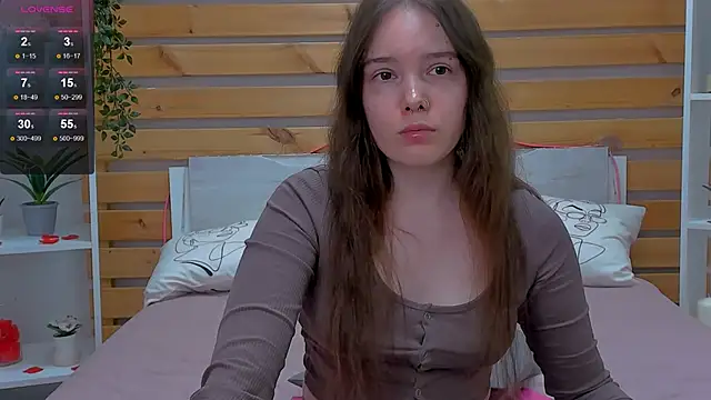 Janie JJ Curvie online show from February 3, 2026, 6:40 am