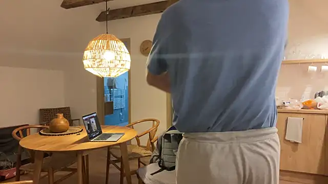 aladin740 online show from October 31, 2025, 5:41 am