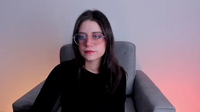 Snapshot of HazelKush chatting on November 20, 2025, 9:47 pm HazelKush online show from November 20, 2025, 9:47 pm