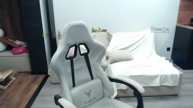 Snapshot of Sunny-Girl1 chatting on October 14, 2025, 5:58 pm Sunny-Girl1 online show from October 14, 2025, 5:58 pm