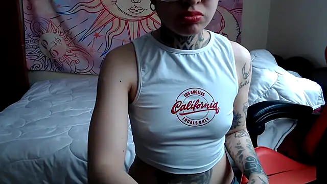 ArrangedFoot online show from February 22, 2026, 9:02 pm