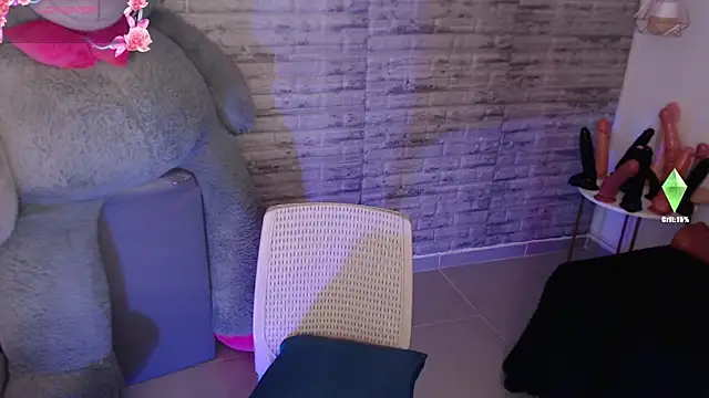 TinnaCobb online show from February 12, 2026, 3:29 pm