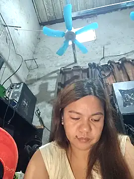 ambersmile online show from February 26, 2025, 11:15 pm