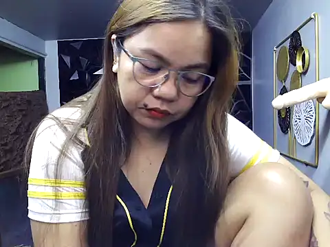 ambersmile online show from March 1, 2025, 10:53 pm