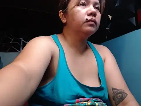 ambersmile online show from October 7, 2025, 9:56 pm