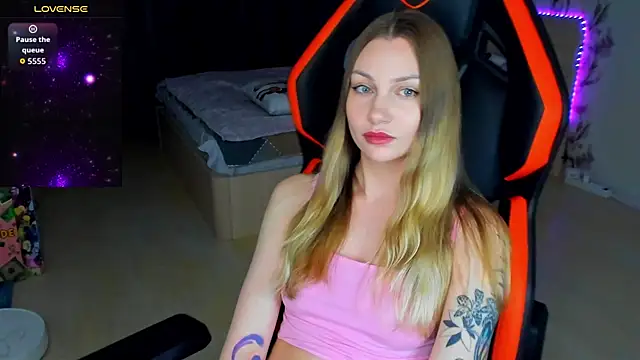 BiMolly online show from April 2, 2026, 10:29 pm